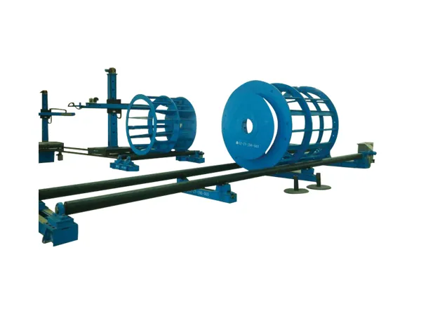 What are the types of welding rotator?